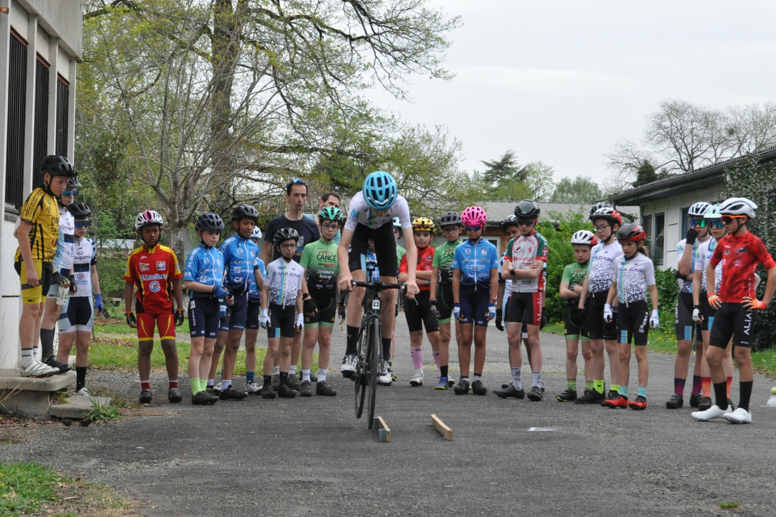 Rencontre des écoles de vélo le 6 avril 2024. Une belle réussite paloise.